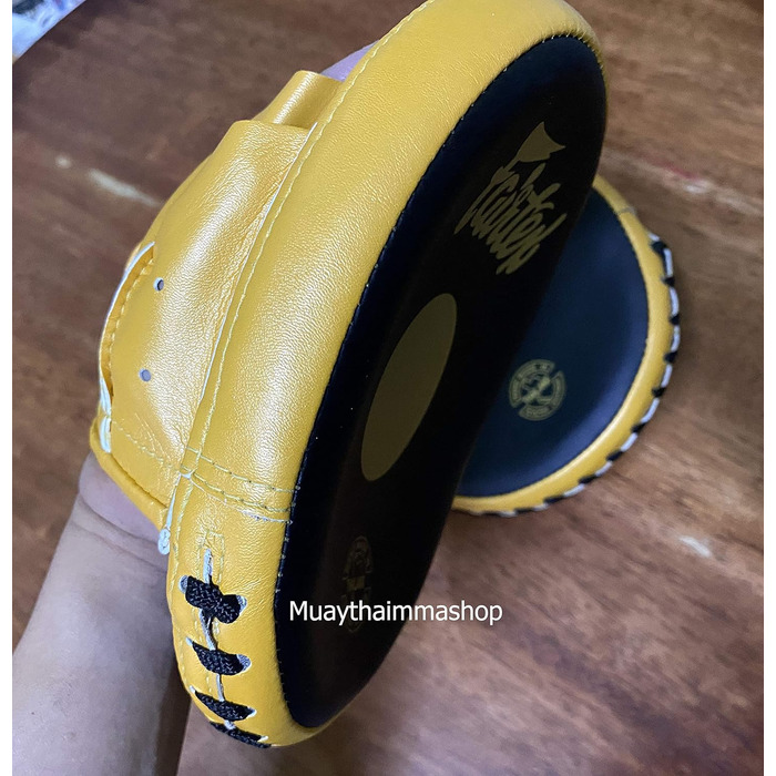 Боксерські рукавички Fairtex FMV15 для швидкості й точності, легкі