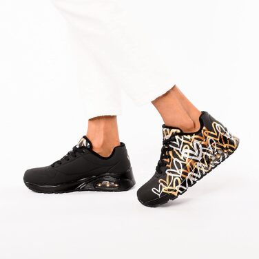 Кросівки жіночі Skechers UNO 2 - Floating Love, чорно-багатокольорові, 38 EU, з принтом серця Durabuck