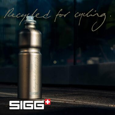 Пляшка для води SIGG Alu Sport 0,75 л, легка, BPA-free, сертифікат KlimaPartner, Швейцарія, колір «Geräucherte Perle»