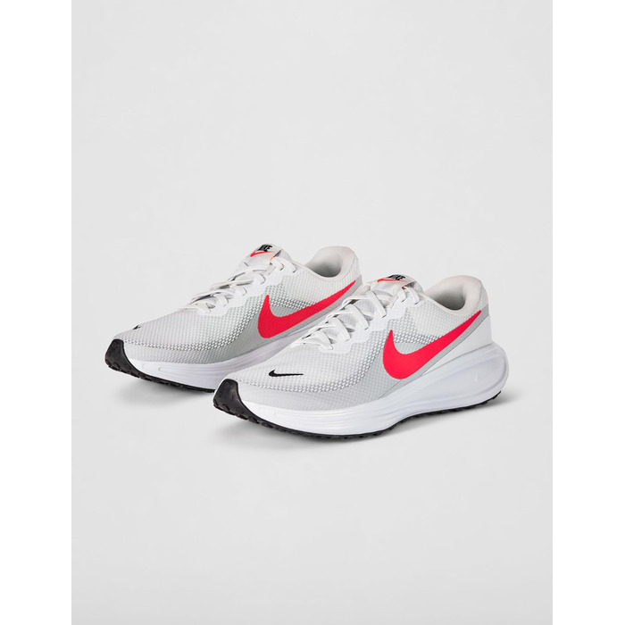 Кросівки Nike Revolution 8 для бігу та повсякденного носіння