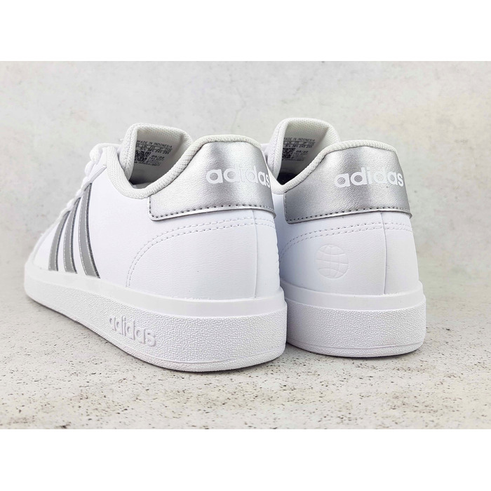 Жіночі кросівки adidas Grand Court 2.0 білі GW6506, розмір 38 2/3