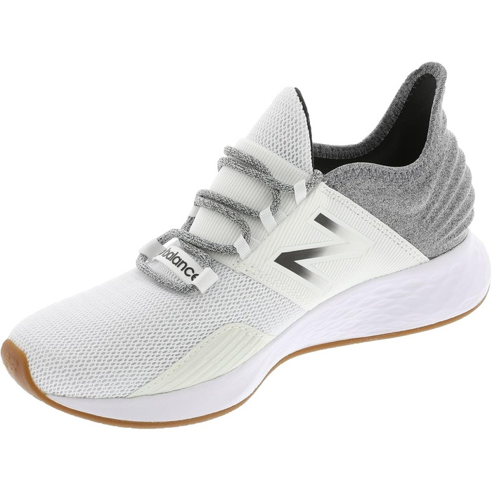 Кросівки New Balance Fresh Foam Roav V1 для жінок, білий/чорний, 38 EU