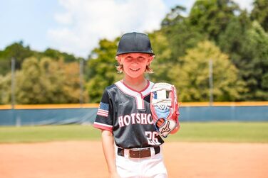 Бейсбольна рукавиця Mizuno Prospect PowerClose для юнаків (правий рука, синьо-червона, глибока сітка 3)