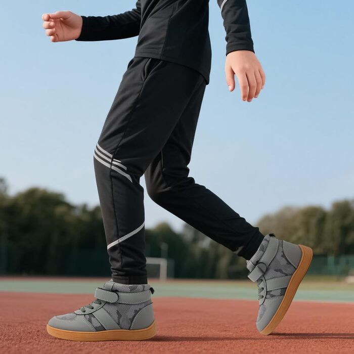 Дитячі трекінгові черевики Kinder: зручні та надійні для активного відпочинку (сірий, 32 EU)