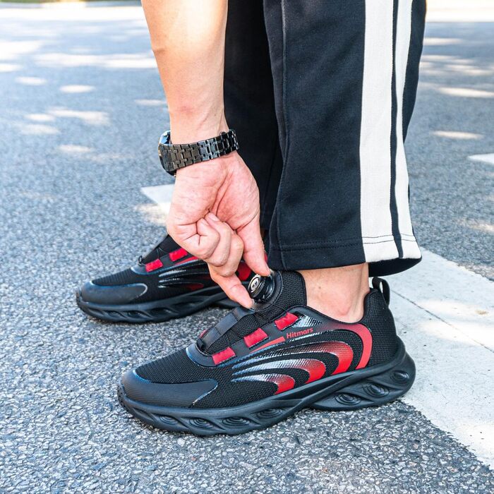 Чоловічі кросівки Hitmars для бігу та занять спортом. Зручні, з амортизацією, для вулиці та фітнесу. Розміри EU 39-47, кольори: чорний, червоний. Модель J01 44 EU