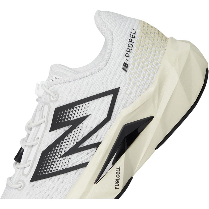 Кросівки для бігу New Balance FuelCell Propel V5 - білі (28 EU)