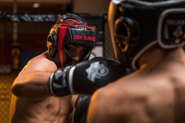 Захисний шолом DBX Bushido для боксу, кікбоксингу, MMA, Муай Тай, тхеквондо, карате, Крав Мага – безпечний спаринг, тренування