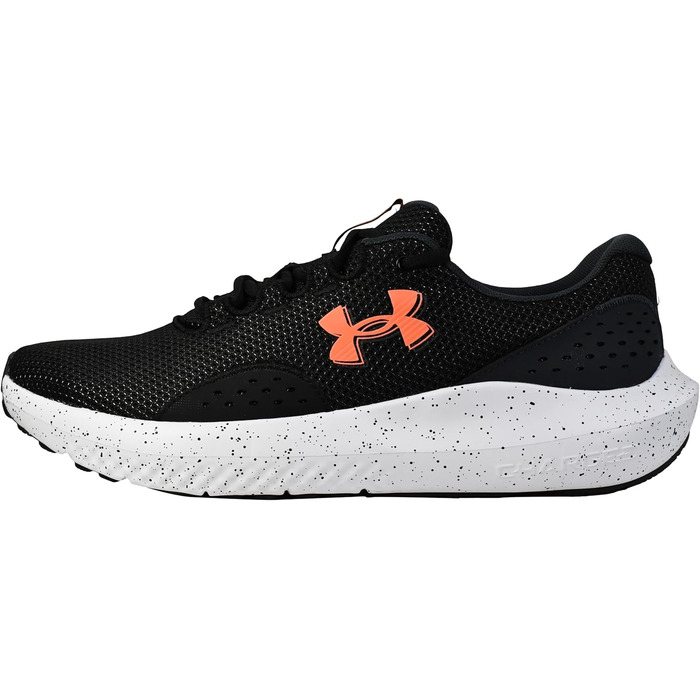 Чоловічі бігові кросівки Under Armour Surge 4, 44 EU, чорного кольору