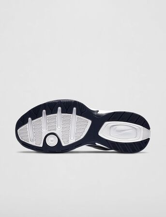 Кросівки Nike Air Monarch IV для фітнесу, білого та чорного кольору, 38.5 EU
