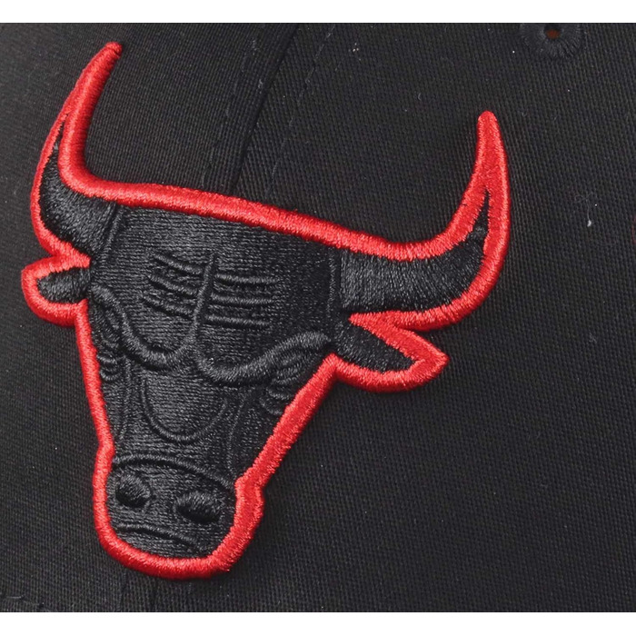 Кепка New Era Chicago Bulls чорна, 39thirty Stretch, розмір M-L