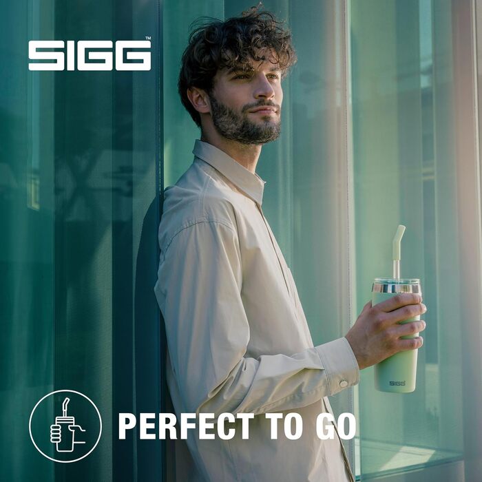 Термокружка SIGG Helia 0.6 л Milky Green з багаторазовою скляною трубочкою та щіточкою, герметична, BPA-free, з нержавіючої сталі 18/8, для подорожей