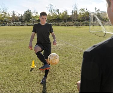 М'яч для футболу SKLZ Golden Touch, розмір 3, з обтяженням