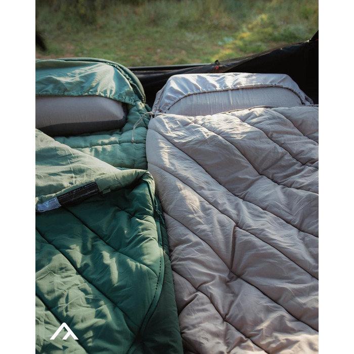 Спальний мішок Qeedo Buddy XL 8 XXL, надширокий, Outdoor літній (8-25°C) 3 сезони - для дорослих та юнаків (до 220см), поверхня Peach Skin, колір Pinegreen