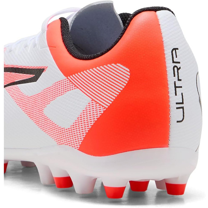 Кросівки футбольні PUMA Ultra 5 Play Mg з підсвічуванням, 41 EU, білий/чорний/червоний