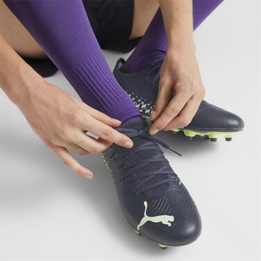 Жіночі футбольні бутси PUMA Future Z 4.4 Fg/Ag, 38 EU, Parisian Night/Fizzy Light Pistachio