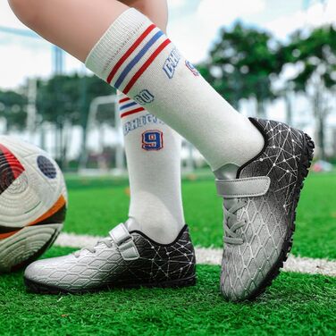 Дитячі футбольні бутси Kinder для залу та вулиці: Indoor/Outdoor, Kunstrasen, Futsal, 32 EU, Сріблясті