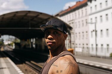 Кепка-снапбек Nebelkind унісекс з прямим козирком, регульована базакап у стилі стрітвір, ретро (Чорний з синім)