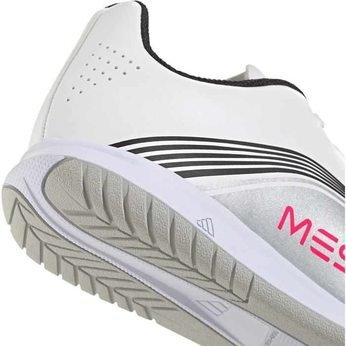 Дитячі футбольні бутси Adidas F50 Messi Club Indoor для залу, розмір 5, білі