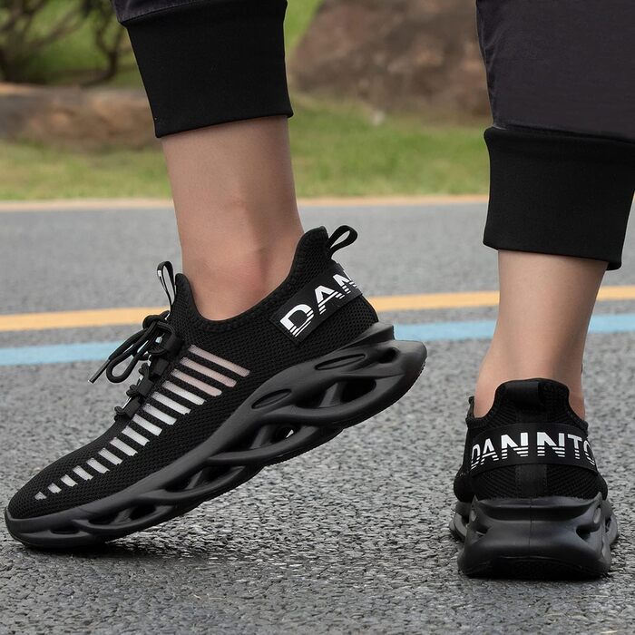 Кросівки для бігу DANNTO - чоловічі та жіночі, спортивні, легкі, дихаючі, з антиковзаючою підошвою, для занять у залі, фітнесу, вуличної бігової підготовки, чорні, 44 EU
