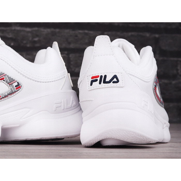Спортивні кросівки Fila, білі, синтетичні, низькі, розмір 38,5