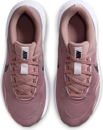 Жіночі кросівки Nike Legend Essential 3 NN для тренувань (39 EU, Smokey Mauve Black White Platinum Violet)